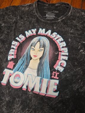 Junji Ito Collection Tomie Mens L Graphic Tie Dye Anime Sleeves Cut T Shirt B2